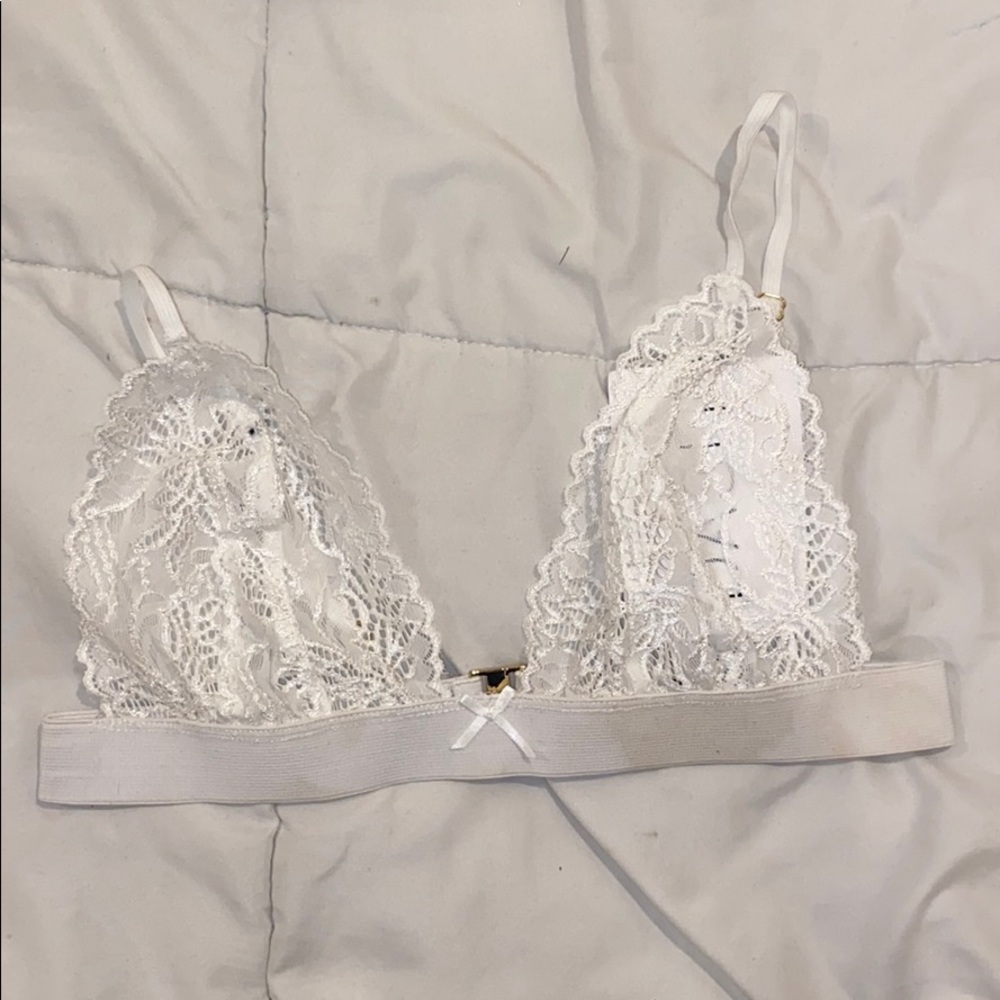 White lace bralette